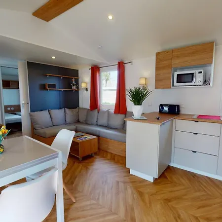 Mobil Avec Clim La * La Parée Preneau